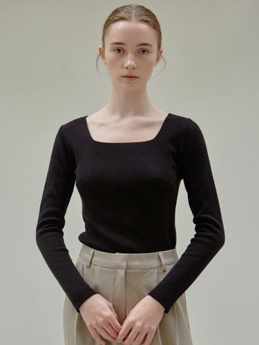 Square Neck Knit Top (Black) - NICK&NICOLE - Modalova