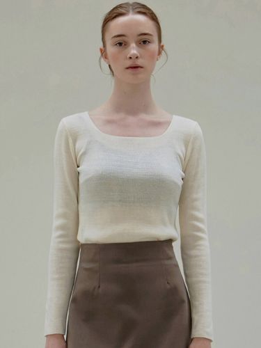 Square Neck Knit Top (Cream) - NICK&NICOLE - Modalova