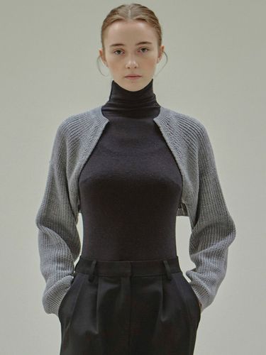 Ribbed Knit Bolero Top (Gray) - NICK&NICOLE - Modalova