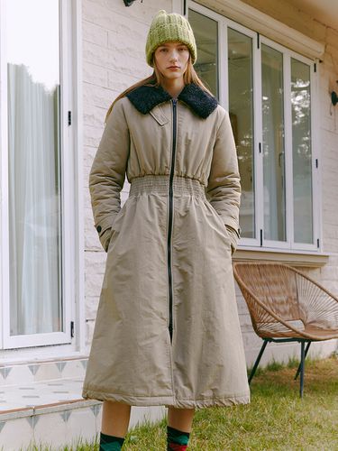 Smock Padding Coat (Beige) - ETMON - Modalova