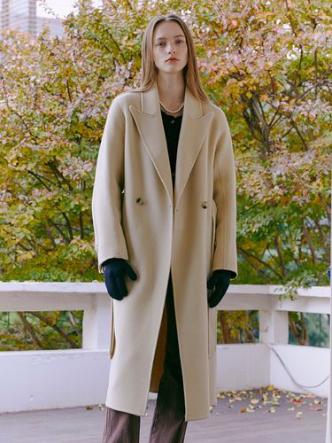 Handmade Stitch Coat (Yellow Beige) - ETMON - Modalova