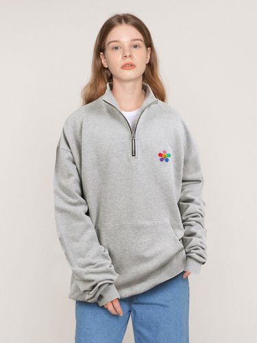 UNISEX] Rainbow Flower Embroidered Half-Zip Sweatshirt - GRAVER - Modalova