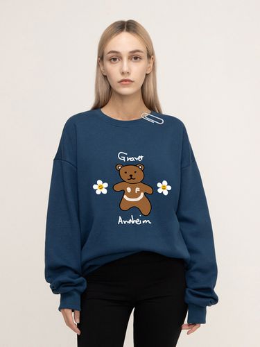 UNISEX] Big Bear Flower Smile Printed Sweatshirt - GRAVER - Modalova