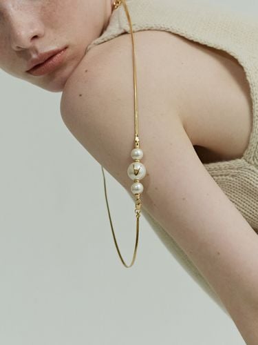 Pearls Long Necklace_Gold - viollina - Modalova