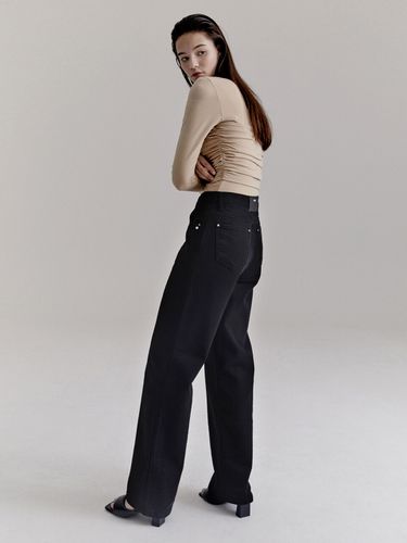 Cubic Loose Fit Denim Pants (Black) - ONNE - Modalova