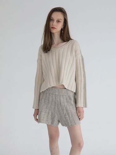 Two Tone V-Neck Knit - SOFT SEOUL - Modalova