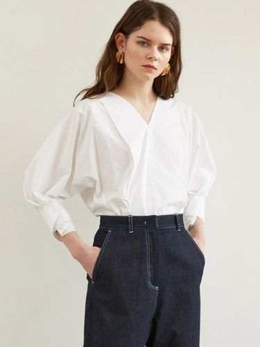 Coccon Sleeve Blouse White - KINDERSALMON - Modalova