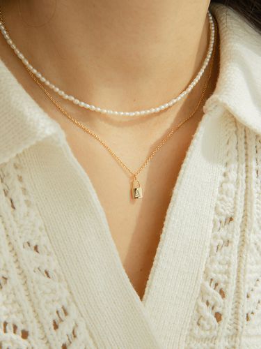 SET) Petit Tiny Pearls Necklace N Lock Necklace - Primaute - Modalova