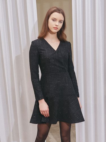 V Neck Flare Tweed Dress (Black) - VEM.VER - Modalova