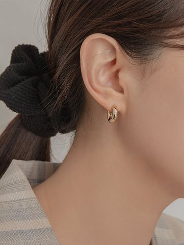 Bold Ring Earring - Primaute - Modalova