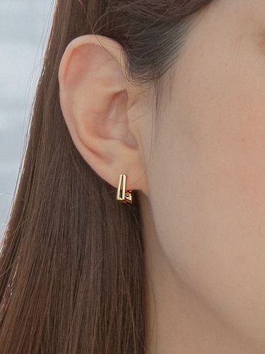 Rectangle Hole Ring Earring - Primaute - Modalova