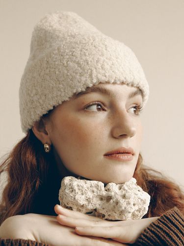 Fluffy Beanie / Mohair Boucle (3colors) - UNDERCONTROL STUDIO - Modalova