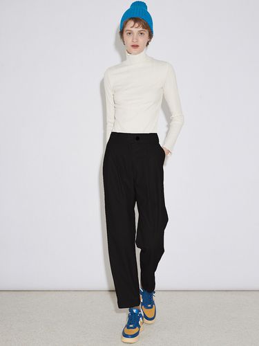 Yes Baggy Pants (Black) - Sweet One Eighty - Modalova