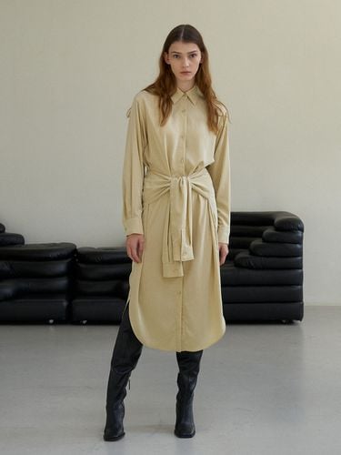 Knotted Silky Shirt Dress - VUNSCH - Modalova