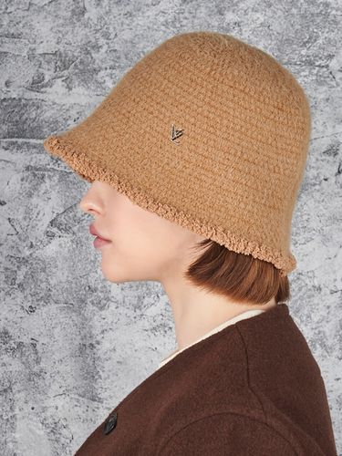 VZ Stud Wool Bucket Hat_Beige - VARZAR - Modalova