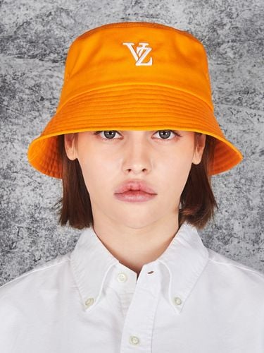 D Monogram Bucket Hat_Orange - VARZAR - Modalova