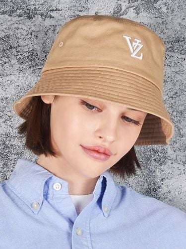 D Monogram Bucket Hat_Beige - VARZAR - Modalova