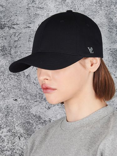 VZ Stud Overfit Ball Cap_Black - VARZAR - Modalova