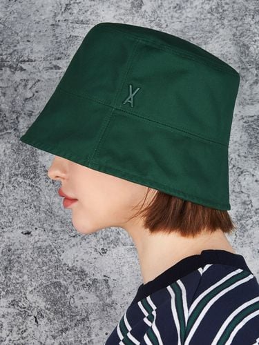 Stud Drop Overfit Bucket Hat_Green - VARZAR - Modalova