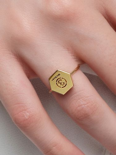 Hexagon Ring_Gold - MOI studio - Modalova