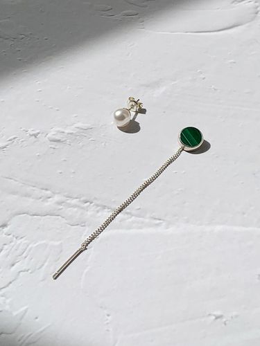 Suzi Pearl Earring_Silver - MOI studio - Modalova