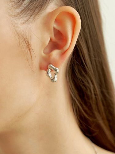 Flow Natural Earring (2color) - leeENoir - Modalova