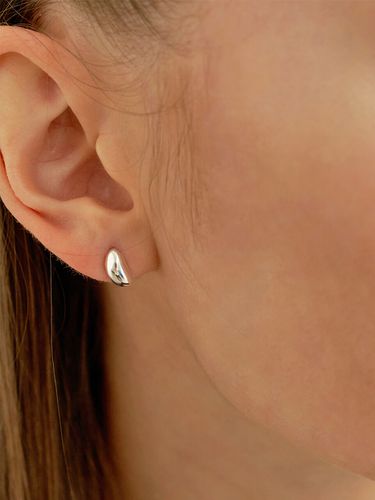 Simple Oval Earring (2color) - leeENoir - Modalova