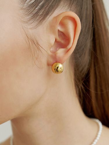 Round Ball Earring (2color) - leeENoir - Modalova