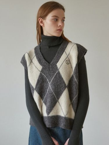 Argyle Knit Vest (Charcoal) - YAN13 - Modalova