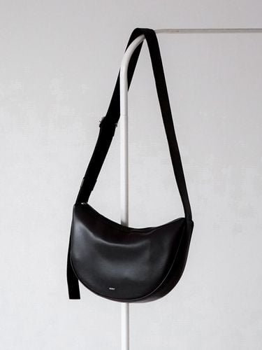 HALF MOON BAG MEDIUM - BLACK - Ecrit - Modalova