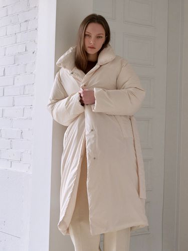 Belt Round Collar Long Down Jacket - ADAUL - Modalova