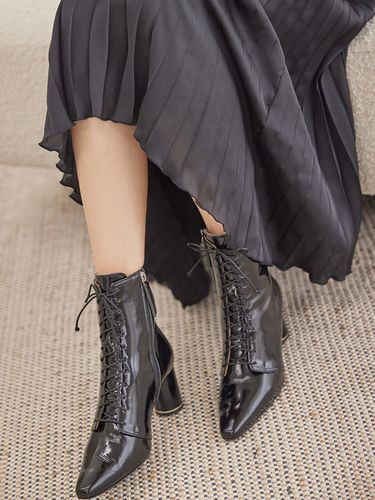 Glossy Lace-Up Boots_Black - BRIANA - Modalova