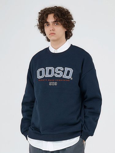 ODSD LOGO SWEATSHIRT - NAVY - ODD STUDIO - Modalova