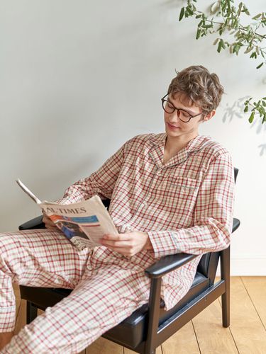 Berry Check Pajama Set (Men) - DECOVIEW - Modalova