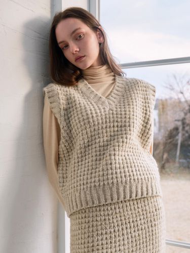 Square Wale Knit Vest - ADAUL - Modalova