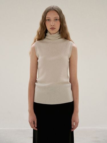 BASE LINE] High Neck Sleeveless Rib Knit Top - Carriere - Modalova