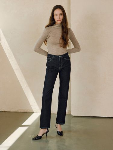 Slim Straight Dark Blue Jean - GOODDEN - Modalova