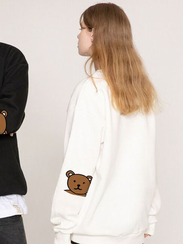 UNISEX] Elbow Smile Bear Sweatshirt - GRAVER - Modalova