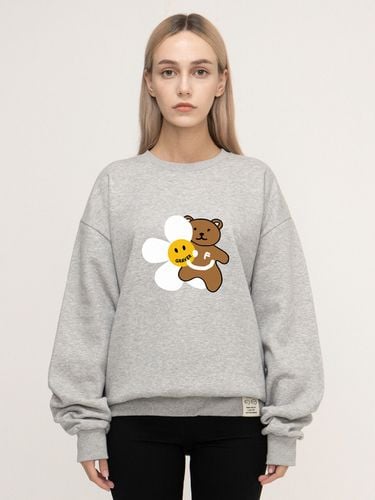 Unisex] Flower Bear Smile White Clip Sweatshirt _ - GRAVER - Modalova