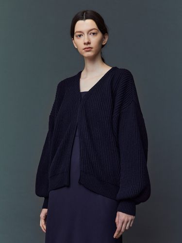 V-neck Cardigan (Midnight) - atempo - Modalova