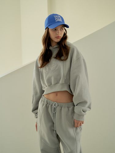 Mutt Character Crop Hoodie_Light Grey - OUT OF TRUNK - Modalova