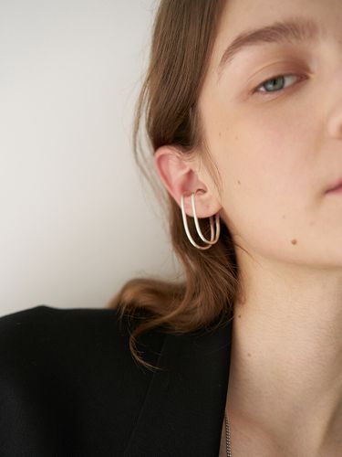 Essential Earcuff Small - HYEON.K - Modalova