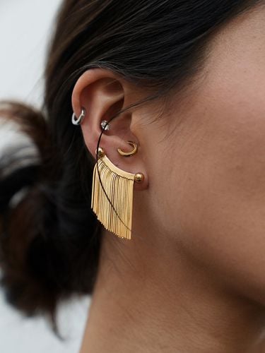 Ball Fringe Earring - HYEON.K - Modalova