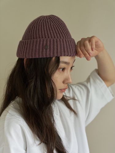 Unisex Short Beanie - Sand Pink - poesiedame - Modalova