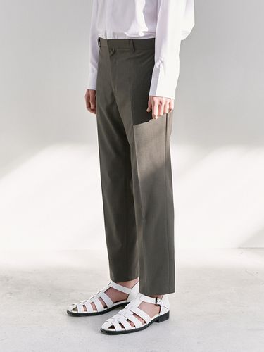 Wool Blend Tapered Banding Slacks - AREUBAN - Modalova