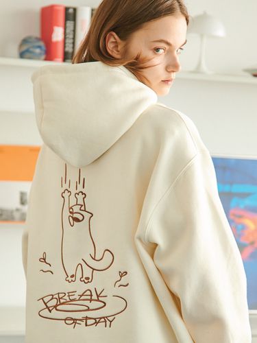 NON-SLIP Embroidery Hoodie (Cream) - CPGN - Modalova