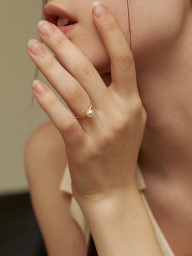 Size) simple swarovski pearl ring - KINDABABY - Modalova