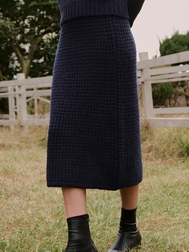 Square Wale Knit Skirt (Navy) - ADAUL - Modalova