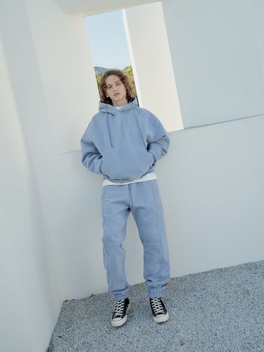 Character Sweat Pants _ Sky Blue - OUT OF TRUNK - Modalova