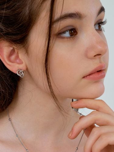 Mobius earring - KINDABABY - Modalova